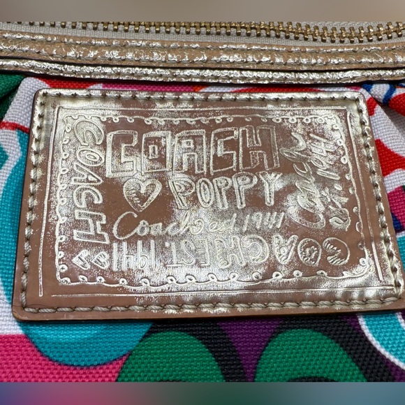 Coach Poppy Pop C Glam Wristlet bright fun print Gold accents leather preloved - Picture 4 of 14